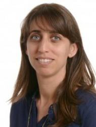 תמונה של עו"ד דנה גינוסר מנחת הקליניקה לזכויות נשים בעבודה